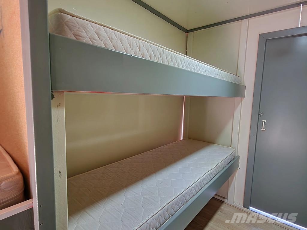 Vogelzang 913- Camper trailer - 8 bed - Bar - Shower/Toilet Polprikolice zabojniki