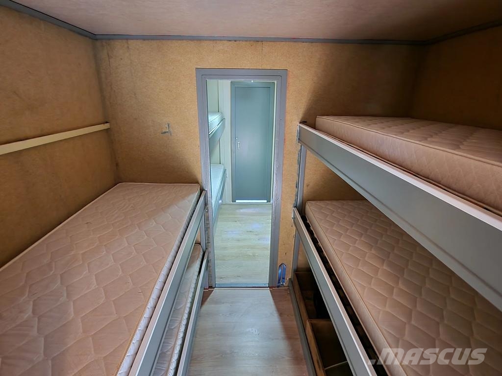 Vogelzang 913- Camper trailer - 8 bed - Bar - Shower/Toilet Polprikolice zabojniki