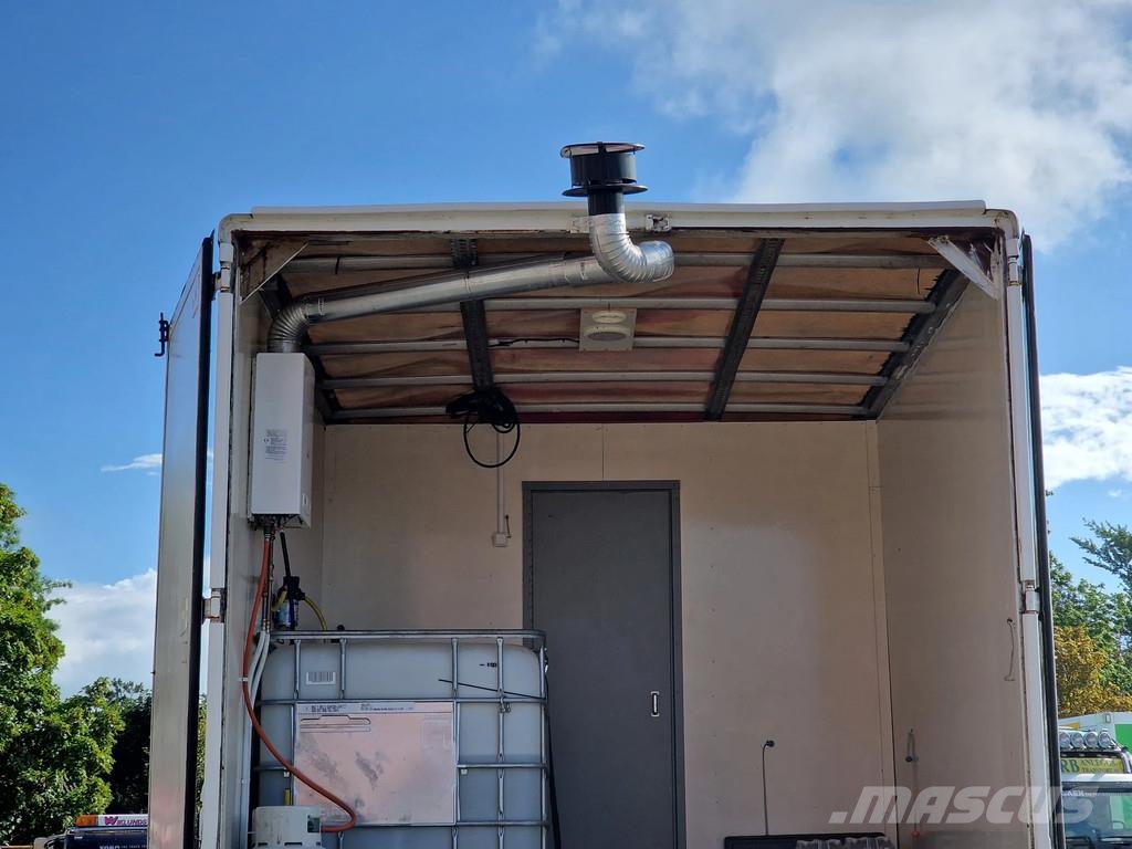 Vogelzang 913- Camper trailer - 8 bed - Bar - Shower/Toilet Polprikolice zabojniki