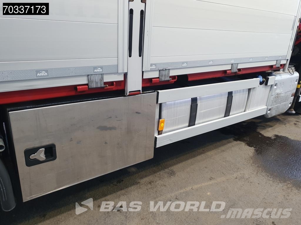 Volvo FM 330 FM 4X2 EFFER 125/4S Crane Kran 1500kg Tailg Platformas/izkraušana no sāniem