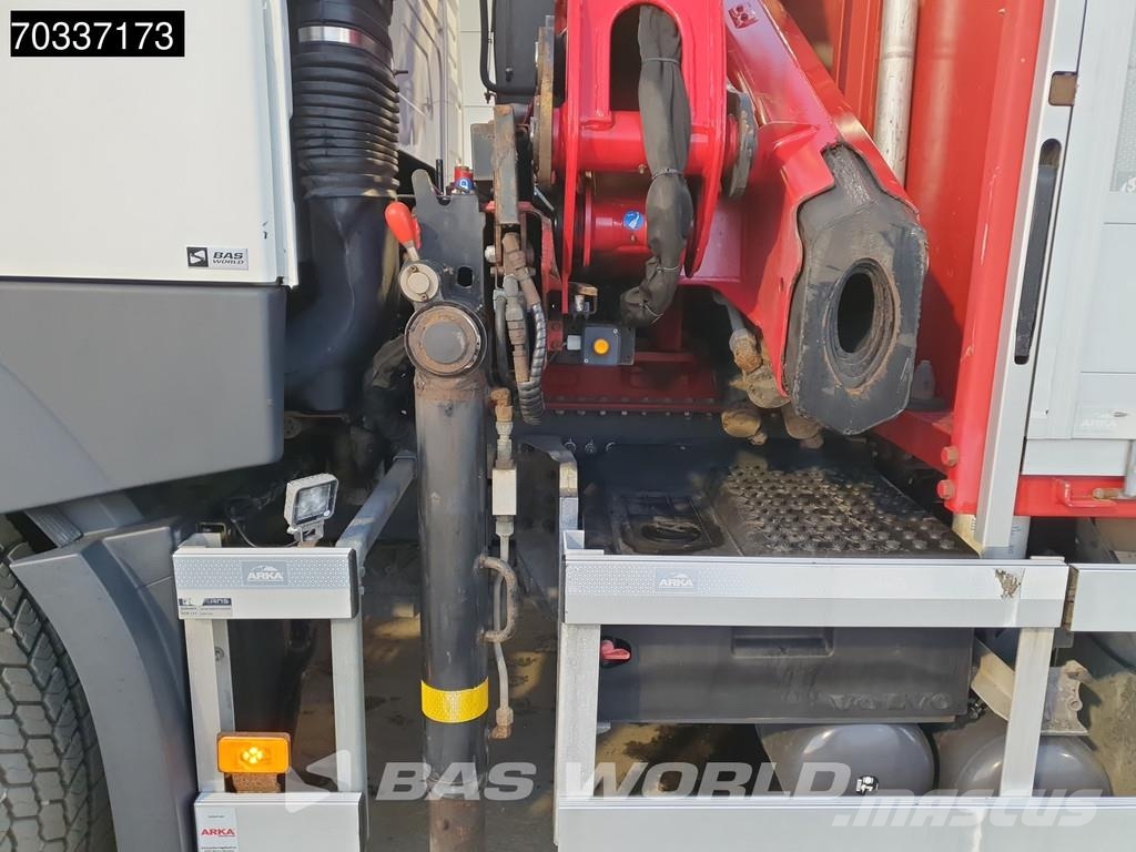 Volvo FM 330 FM 4X2 EFFER 125/4S Crane Kran 1500kg Tailg Platformas/izkraušana no sāniem