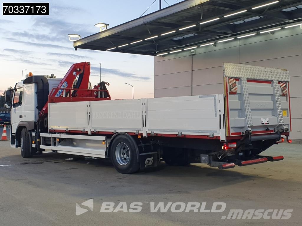 Volvo FM 330 FM 4X2 EFFER 125/4S Crane Kran 1500kg Tailg Platformas/izkraušana no sāniem
