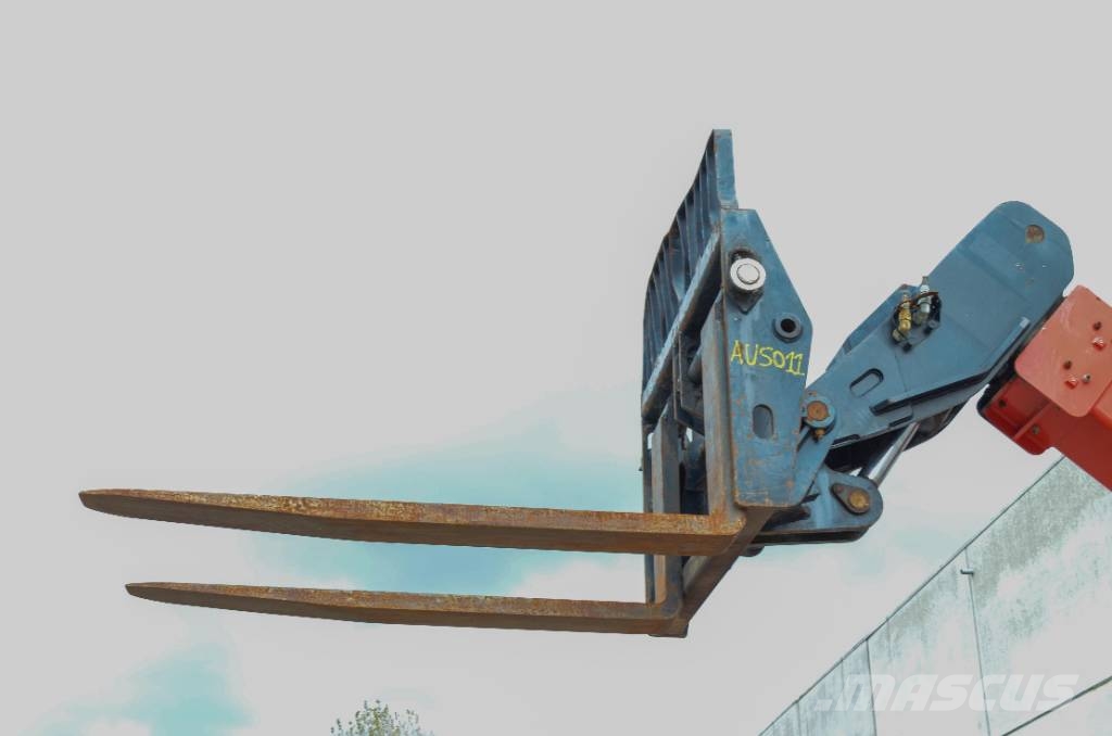 Manitou MHT 780 مناولات متداخلة