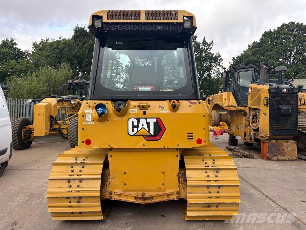 CAT D 3 LGP Bulldozer