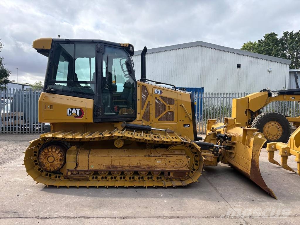 CAT D 3 LGP Bulldozer