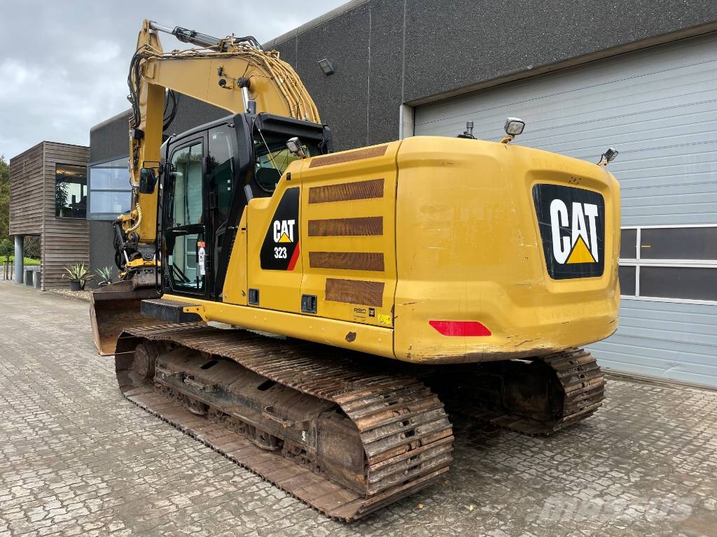 CAT 323 Gravemaskiner på larvebånd