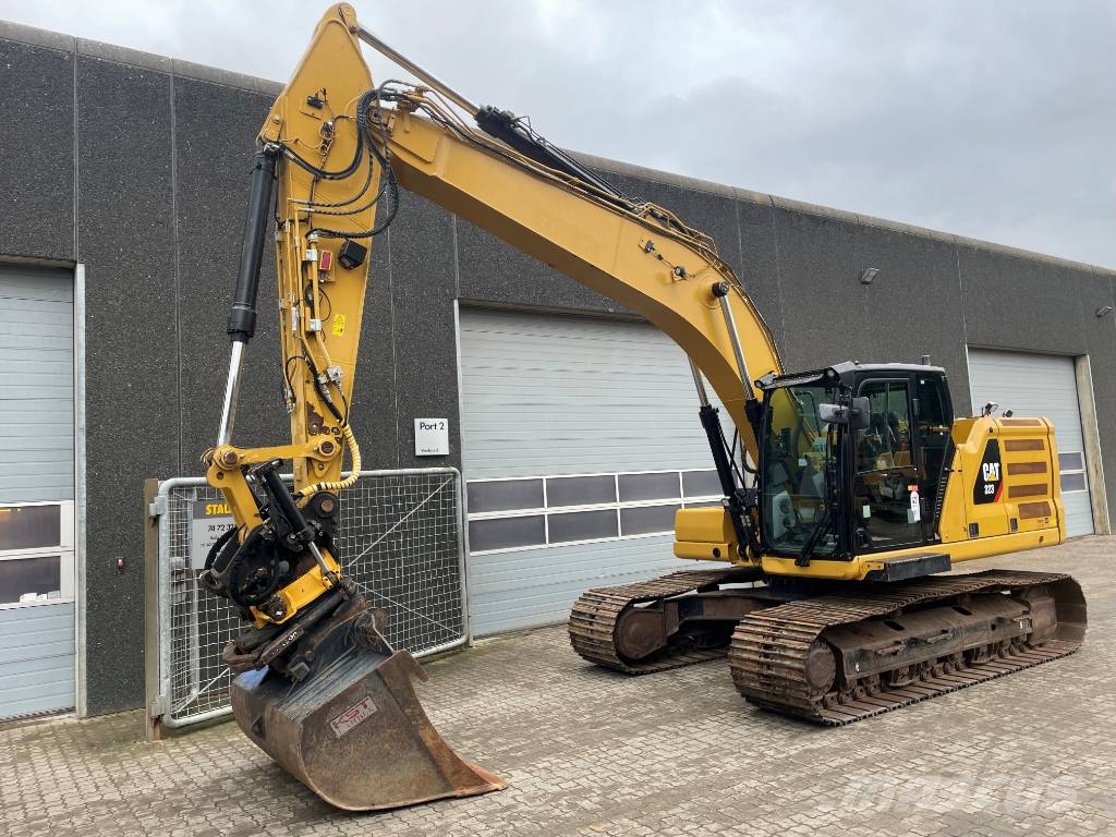 CAT 323 Gravemaskiner på larvebånd