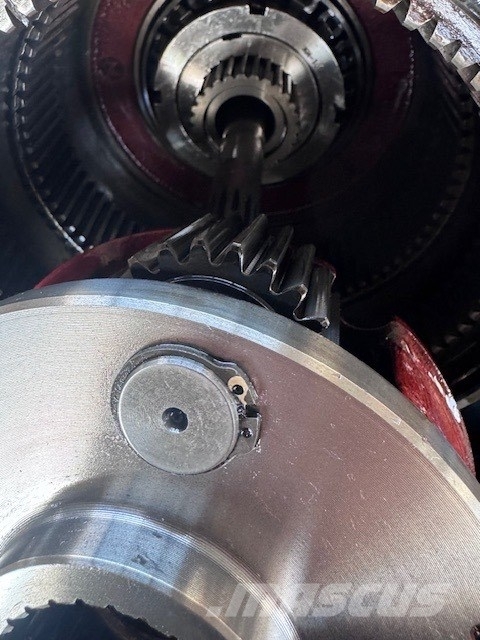 Spicer DANA RF46 FINAL DRIVE Ülekandemehhanism
