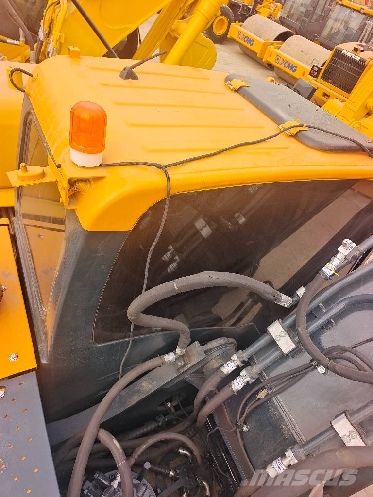 Hyundai 305LC-9T   3000 units excavators in stock 대형 굴삭기 29톤 이상