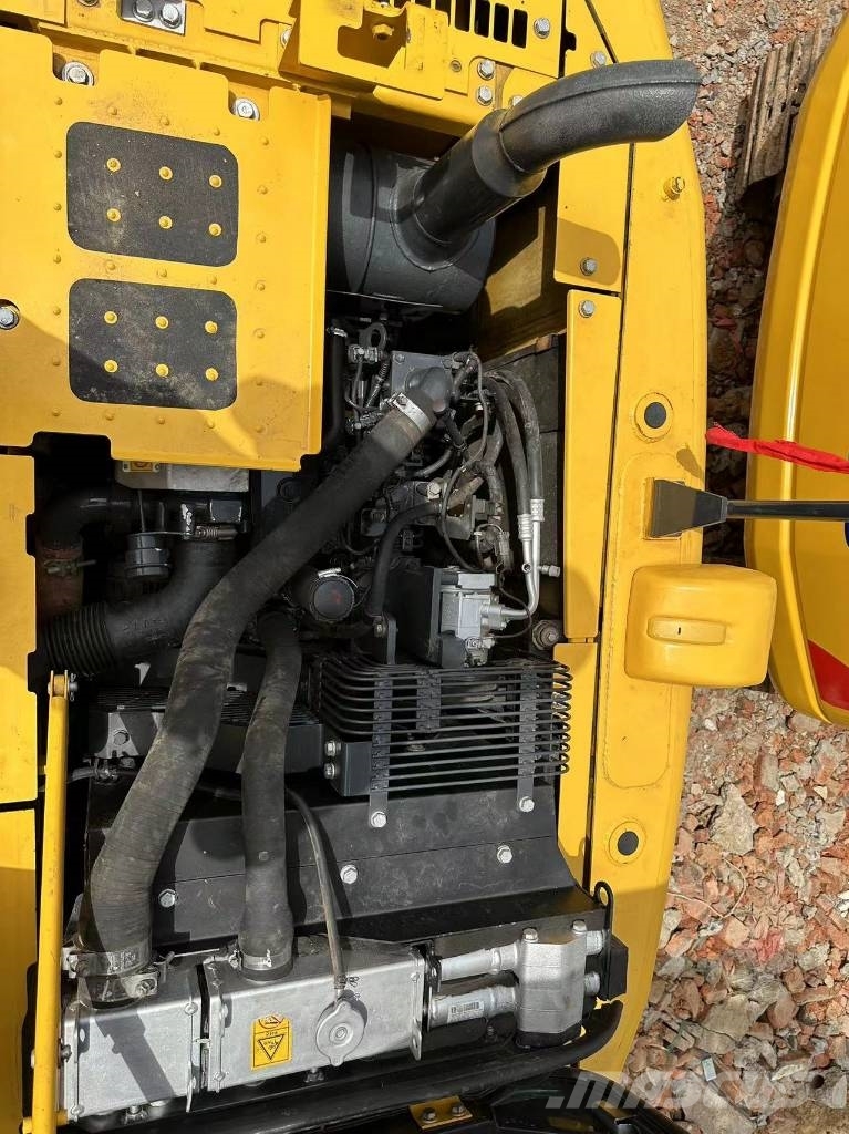 Komatsu PC 120-8 Εκσκαφείς με ερπύστριες