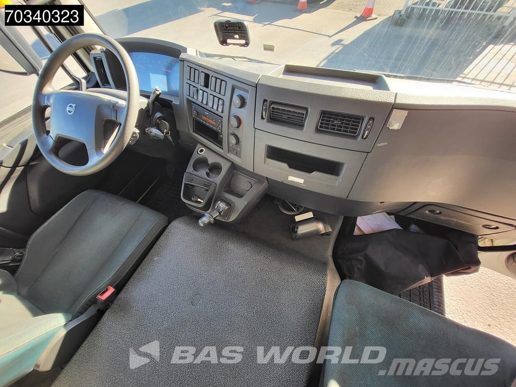 Volvo FL 250 4X2 18tonnner curtainsides 2000kg Ladebordw Tentautod
