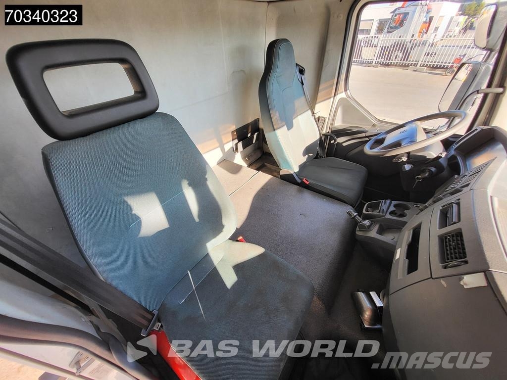 Volvo FL 250 4X2 18tonnner curtainsides 2000kg Ladebordw Tentautod