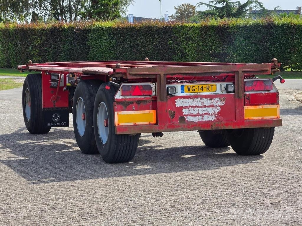 Pacton 2822 C-2 3-axle Pacton container trailer with lift Semirremolques portacontenedores