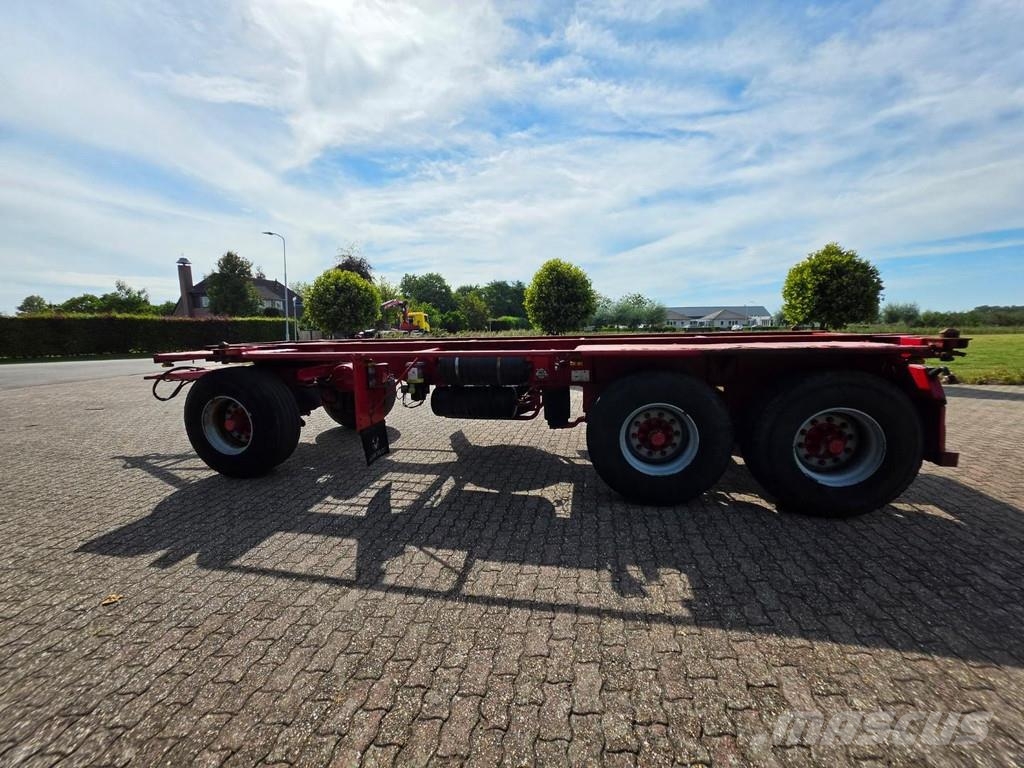 Pacton 2822 C-2 3-axle Pacton container trailer with lift Semirremolques portacontenedores