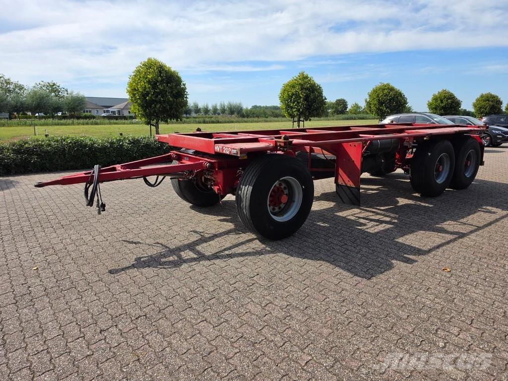 Pacton 2822 C-2 3-axle Pacton container trailer with lift Semirremolques portacontenedores