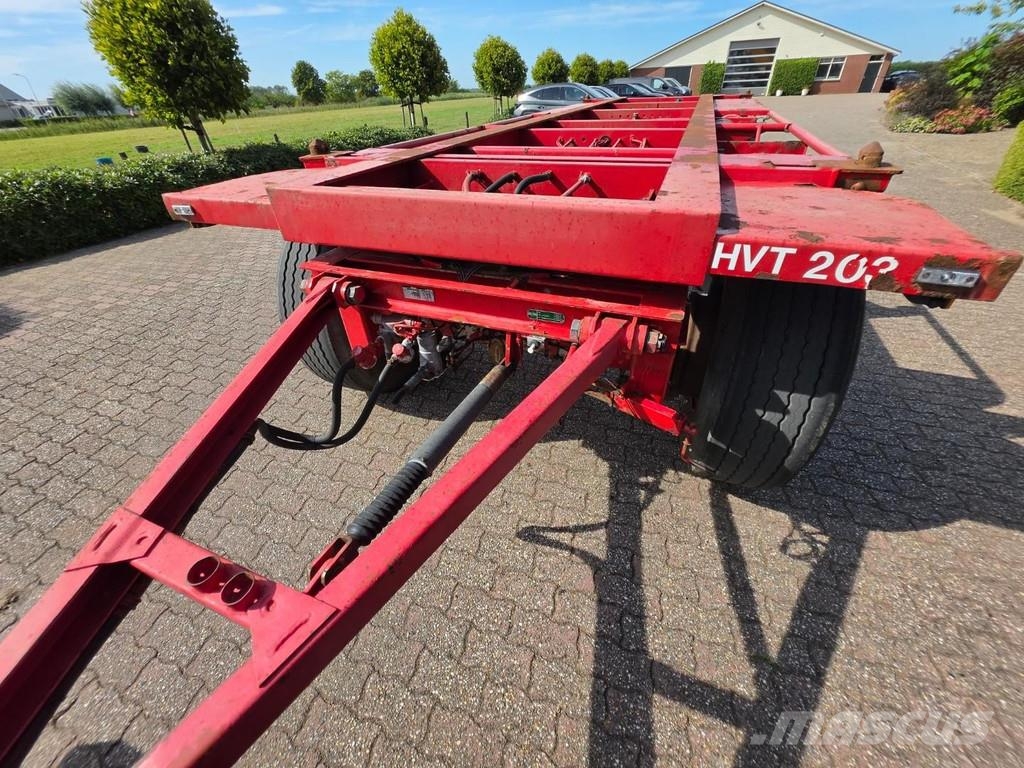 Pacton 2822 C-2 3-axle Pacton container trailer with lift Semirremolques portacontenedores
