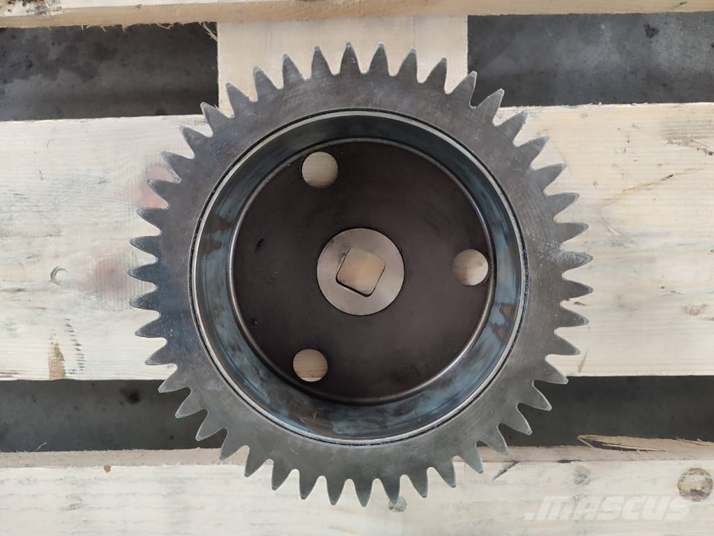 John Deere Oil pump gear R116476 engine JOHN DEERE 6125HZ007 Mootorid