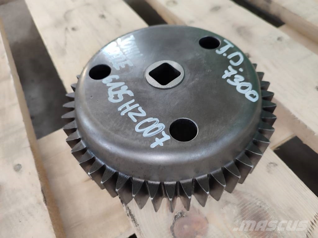 John Deere Oil pump gear R116476 engine JOHN DEERE 6125HZ007 Mootorid