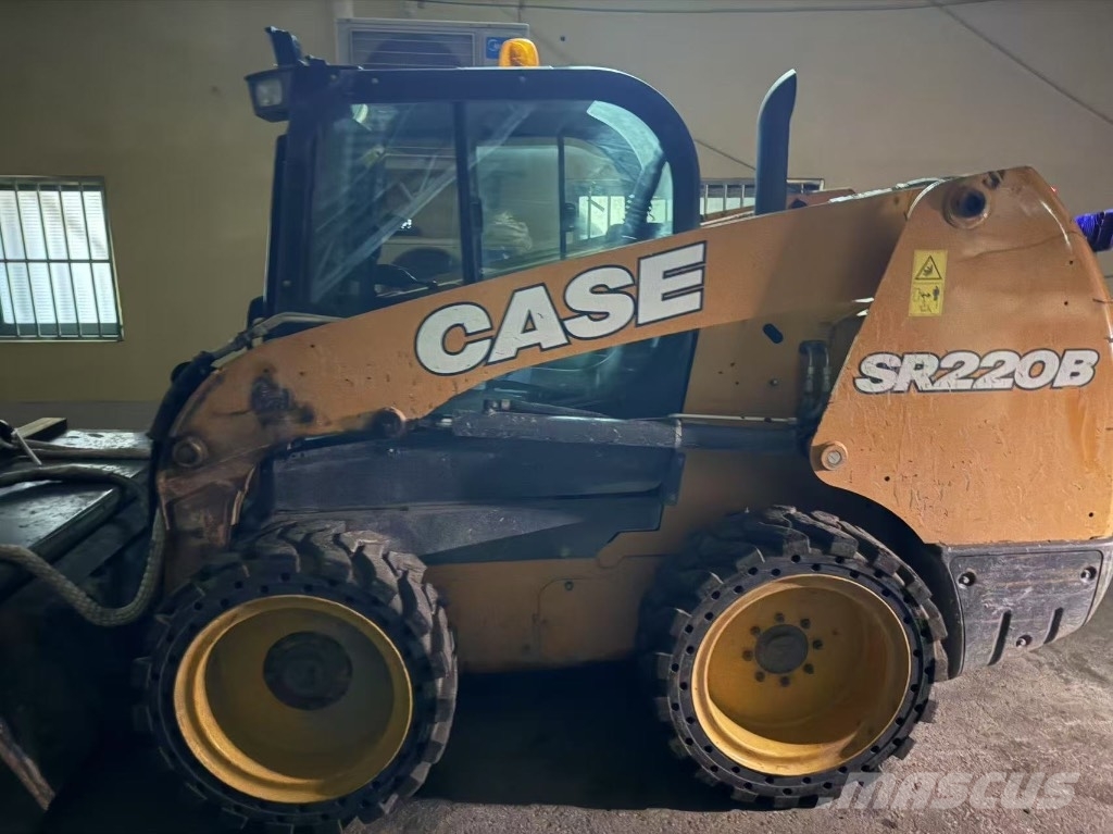 CASE SR 220B Kompaktlader