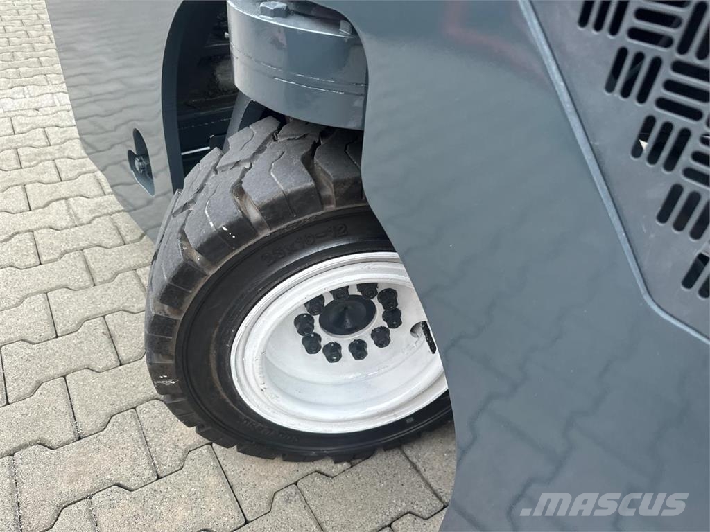Combilift C2500 // Perfect // Compact 4 vías o cuatro caminos