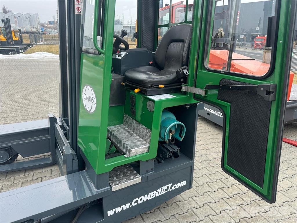 Combilift C2500 // Perfect // Compact 4 vías o cuatro caminos