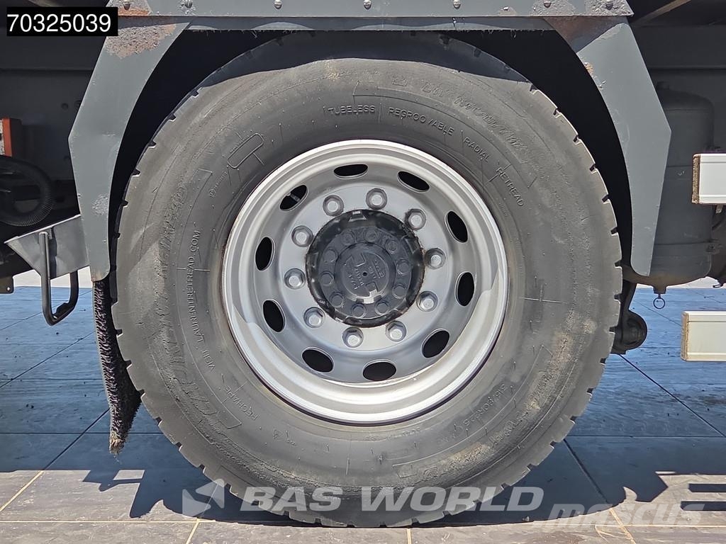 DAF CF 460 4X2 Caja 7,46m 2000kg Plataforma Dhollandia Skåpbilar