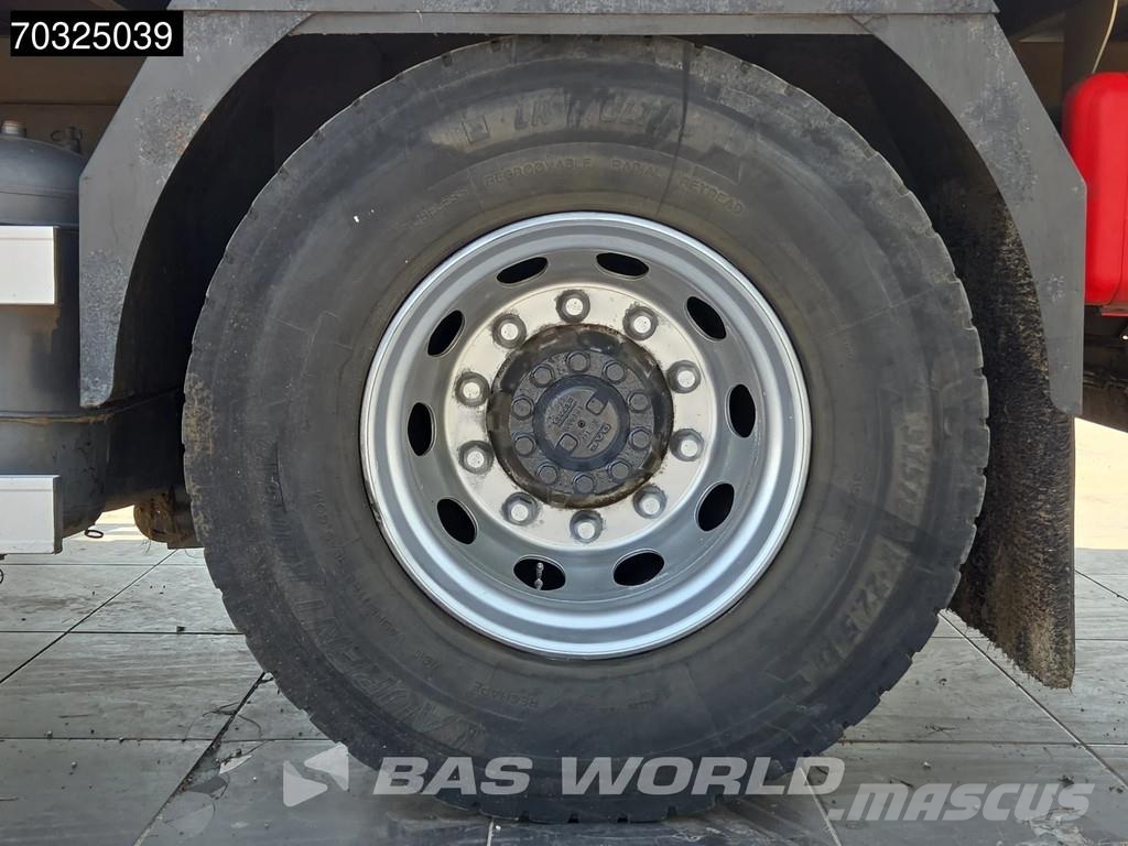 DAF CF 460 4X2 Caja 7,46m Plataforma Dhollandia Euro 6 Camiones caja cerrada