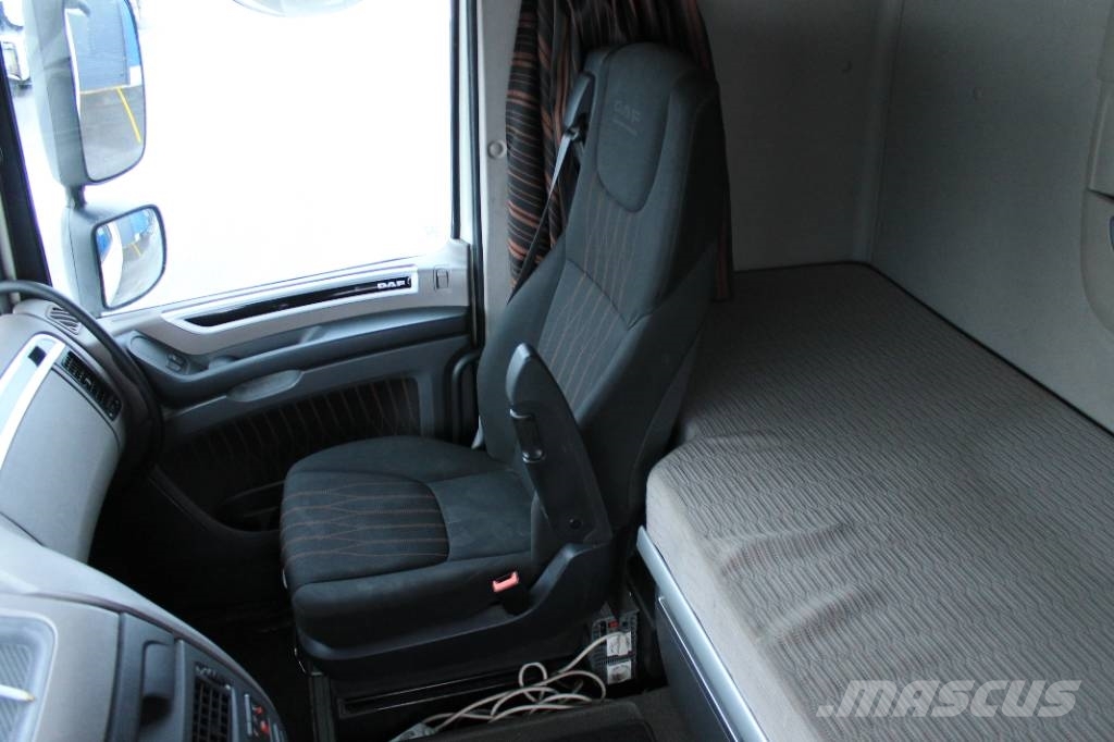 DAF XF 530 FTS 曳引機組件