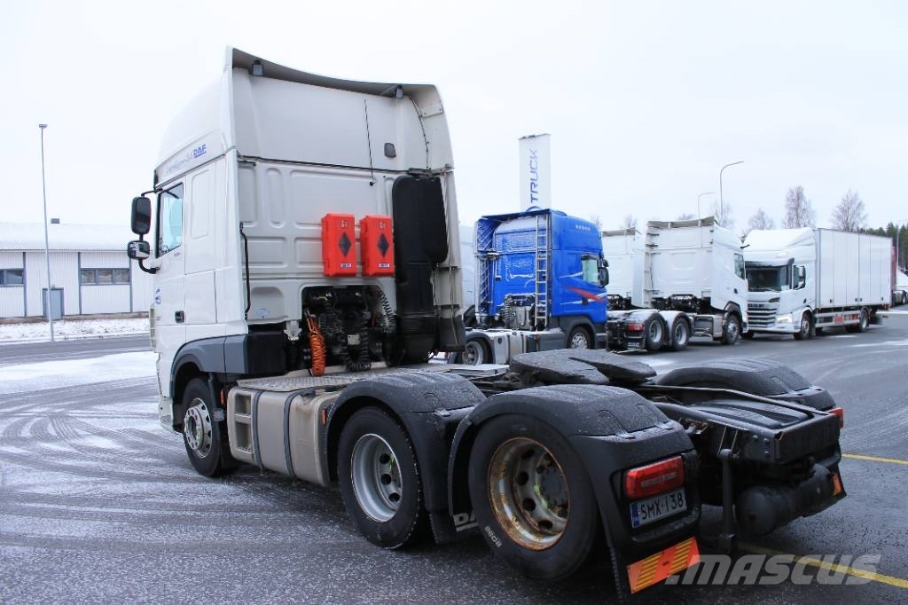 DAF XF 530 FTS 曳引機組件