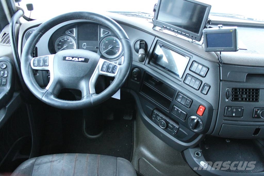 DAF XF 530 FTS 曳引機組件