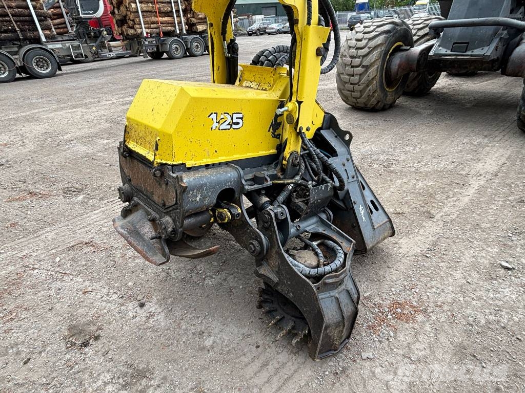 John Deere 1270G Harvesters