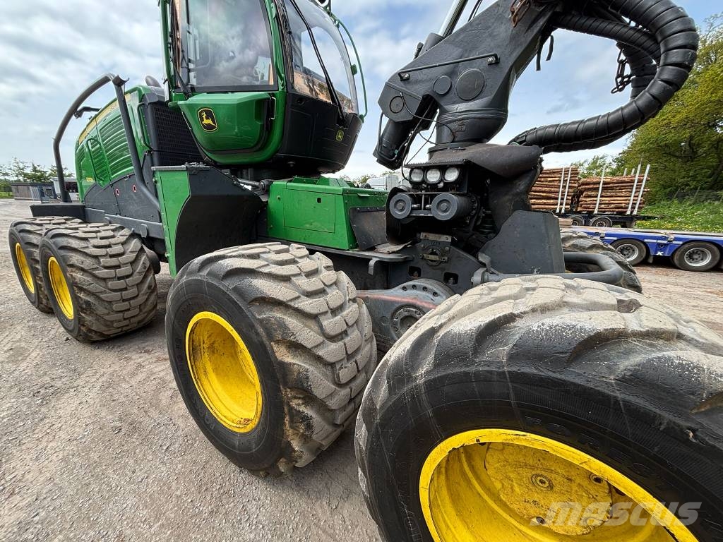 John Deere 1270G Harvesters