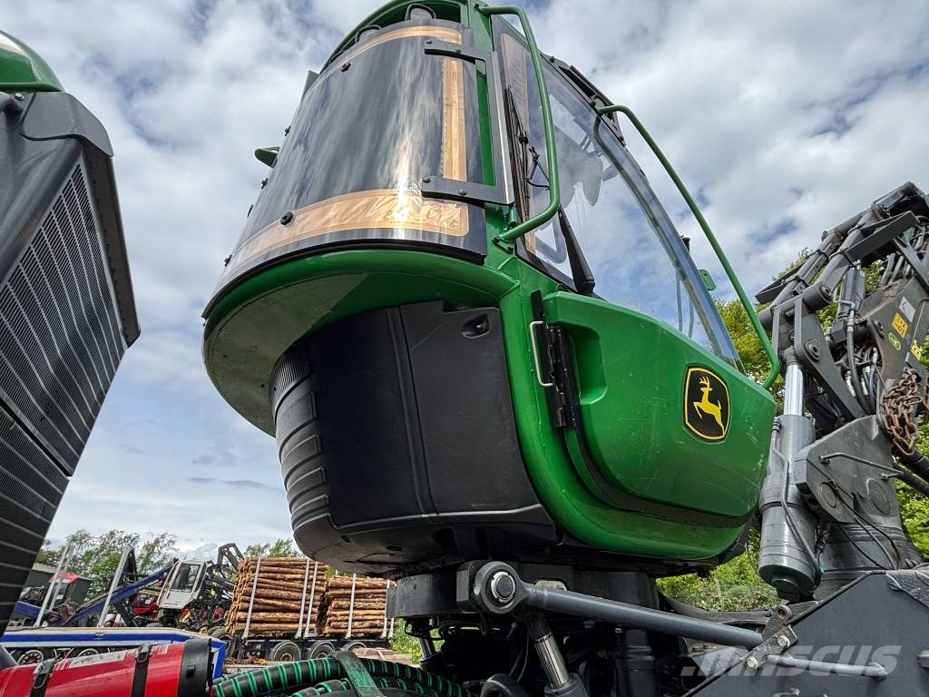 John Deere 1270G Harvesters