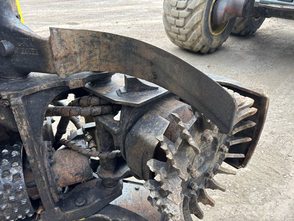 John Deere 1270G Harvesters