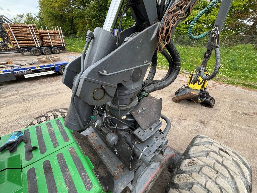 John Deere 1270G Harvesters