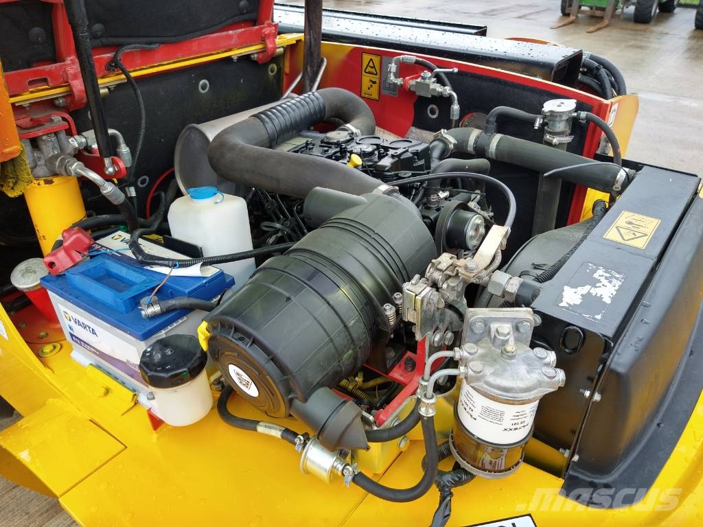 JCB 520-40 4WS (155) Teleskoplader