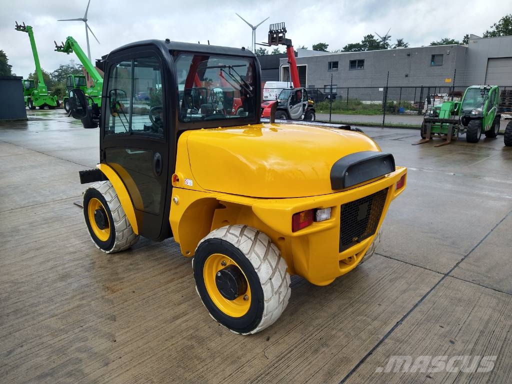 JCB 520-40 4WS (155) Teleskoplader