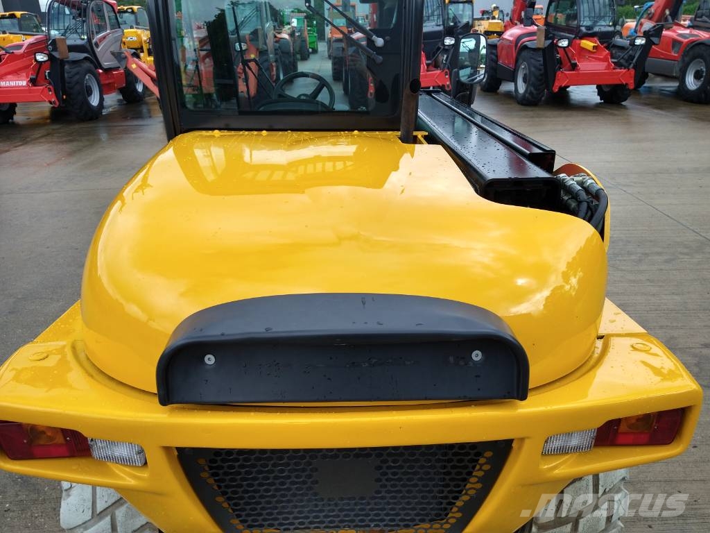 JCB 520-40 4WS (155) Teleskoplader