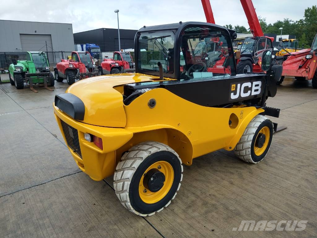 JCB 520-40 4WS (155) Teleskoplader