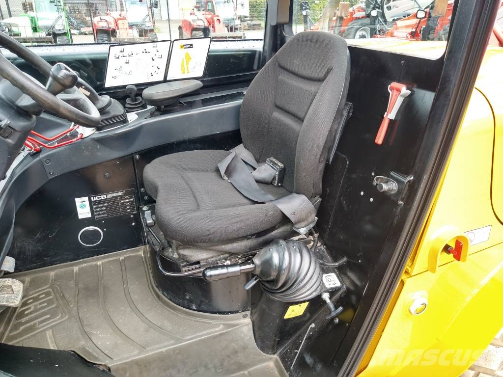 JCB 520-40 4WS (155) Teleskoplader