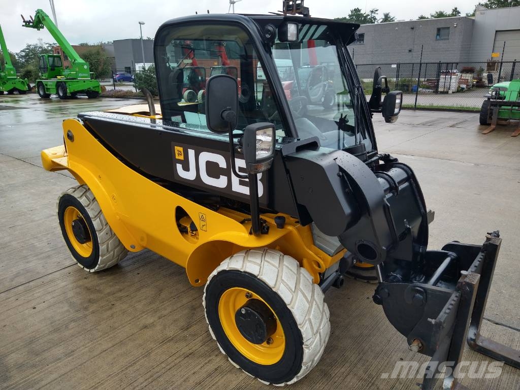 JCB 520-40 4WS (155) Teleskoplader