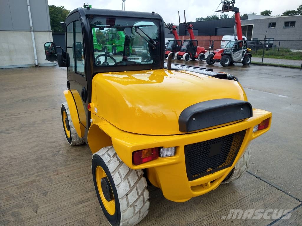 JCB 520-40 4WS (155) Teleskoplader