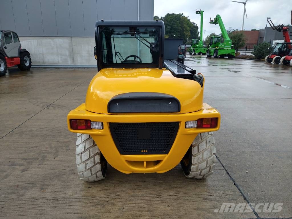 JCB 520-40 4WS (155) Teleskoplader