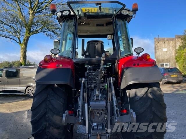 Massey Ferguson 5712 Traktorid