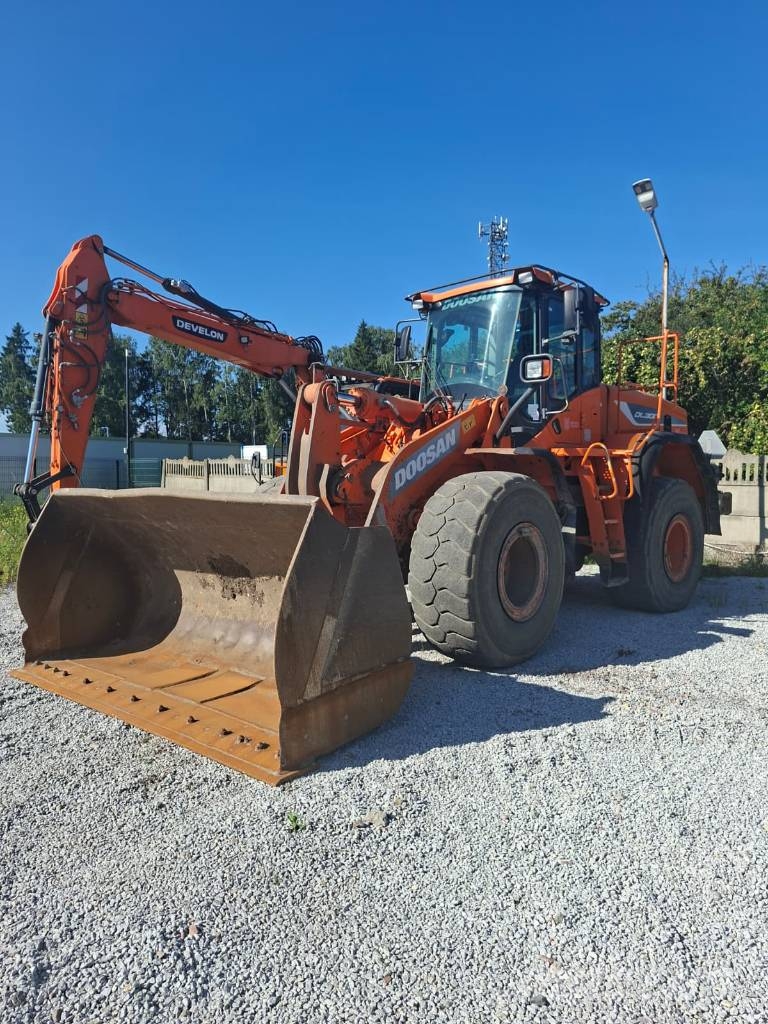 Doosan DL 300-5 لوادر بعجل