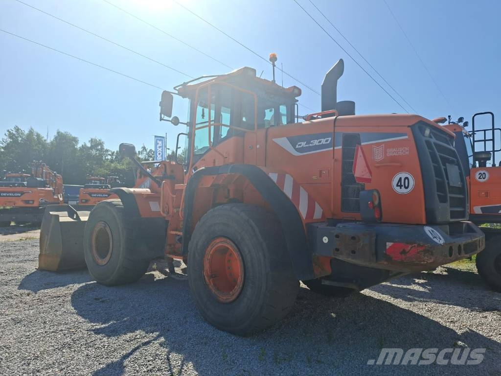 Doosan DL 300-5 لوادر بعجل