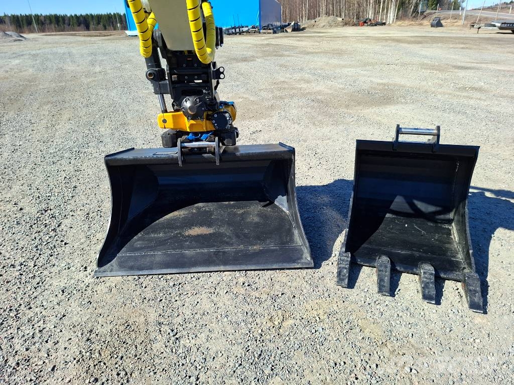 Takeuchi TB370 Мини екскаватори < 7 т