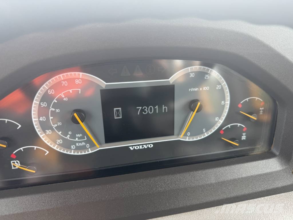 Volvo A 30 G Liigendraamiga pinnaseveokid