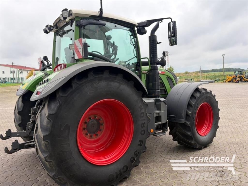 Fendt 724 GEN6 PROFI PLUS Трактори