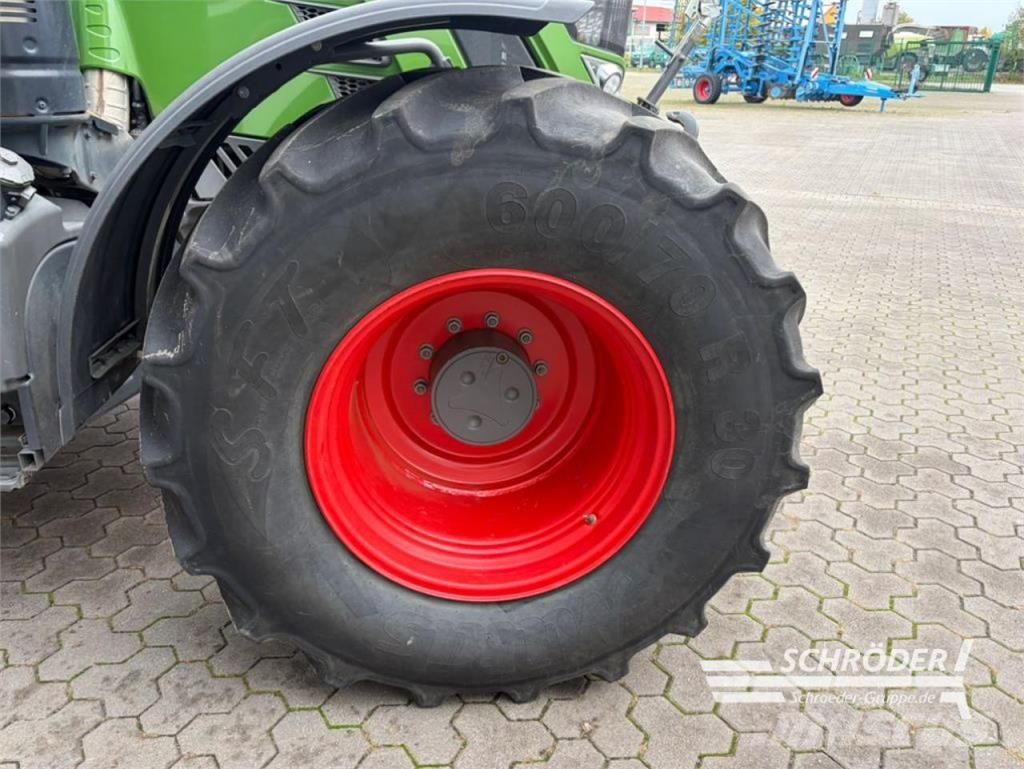 Fendt 724 GEN6 PROFI PLUS Трактори